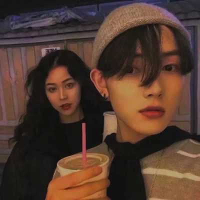 ins情侣头像一人一张|ins情头高清图片一对