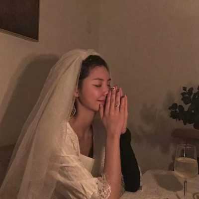 ins情侣头像一人一张|ins情头高清图片一对