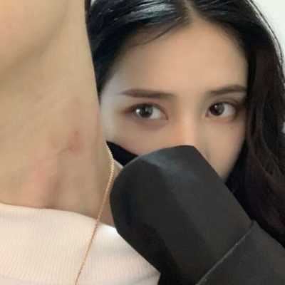 2022年最火爆的情侣头像真人|2022适合的头像