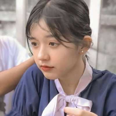 乖巧可爱的头像女_很乖的女生头像