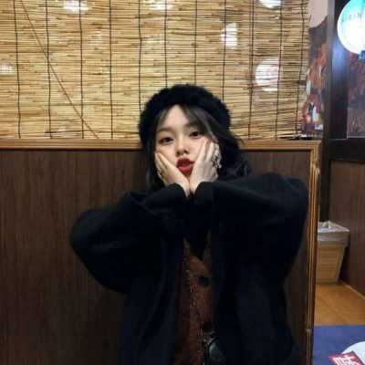 最新微信女生头像可爱呆萌00后学生妹专属头像_最新微信女生头像唯美
