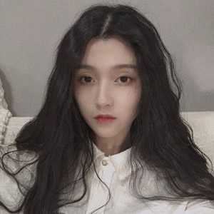 单人个性头像可爱女（可爱迷人的女生头像）