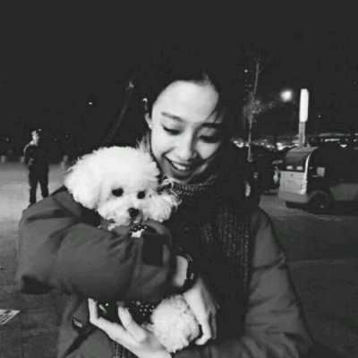 美女头像黑白气质 超好看的女生黑白头像