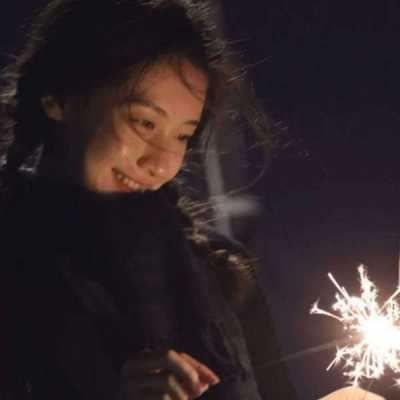 白月光真人头像_白色系女生头像真人