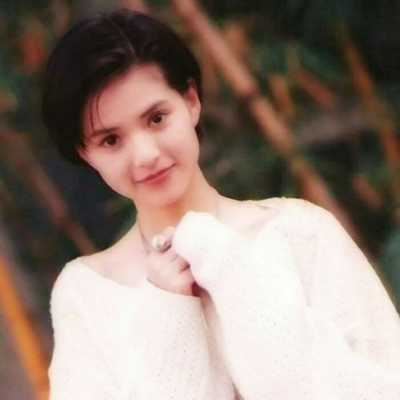 港星女明星头像（香港明星照片头像女生）