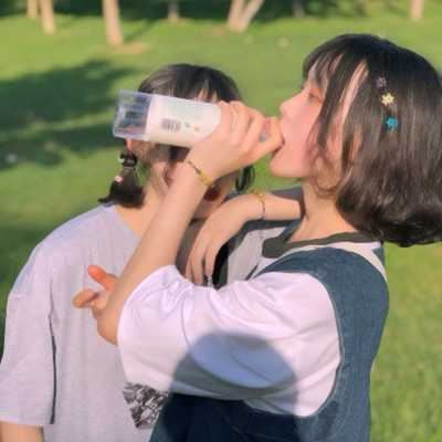 双人美女头像（两姐妹头像可爱的图片）