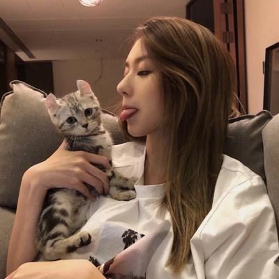 2022年最新微信闺蜜头像可爱（微信头像图片2022最火爆闺蜜头像）