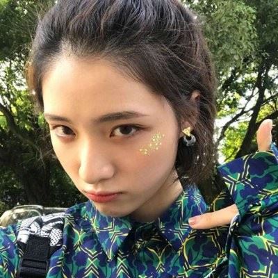 qq女头像00后（QQ女闺蜜头像）