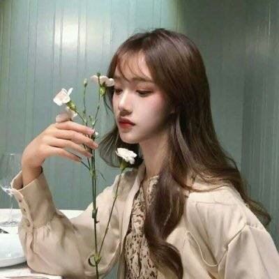 超漂亮的闺蜜头像一人一张两张的_最好看的闺蜜头像两人一人一半