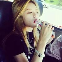 金泫雅照片的头像_泫雅 头像