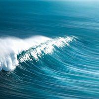 蔚蓝色的大海像什么_蔚蓝色的大海补充句子