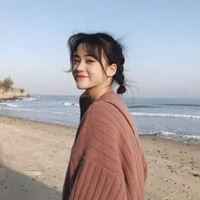 背景是天空的女生头像 女生天空背景唯美个性头像