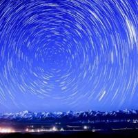 漂亮的星空头像_星空头像图片大全 唯美 女孩