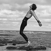 海边男生头像高清图片 欧美海边的头像