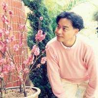 洒脱坚定的图片头像（男生头像自由潇洒）