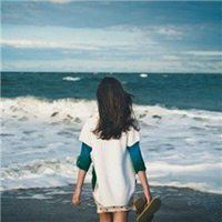 一个女生在海边的头像图片-海边女生微信头像图片大全图片