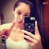 拿手机的女生头像个性_女生手机图片 头像 个性