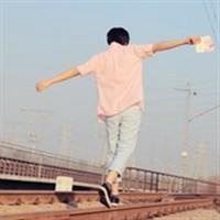 男生头像真人远景-远景微信头像图片大全