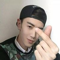 拽男生头像 男头拽拽很酷的头像