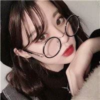 女士微信头像最好看的戴眼镜（微信头像戴眼镜的女孩）