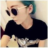 女士微信头像最好看的戴眼镜（微信头像戴眼镜的女孩）