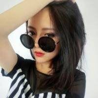 女士微信头像最好看的戴眼镜（微信头像戴眼镜的女孩）