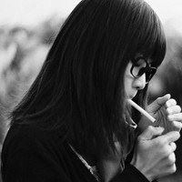 女士微信头像最好看的戴眼镜（微信头像戴眼镜的女孩）