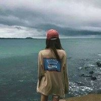 霸气女头像背影短发（霸气女头像背影短发动漫）