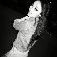 霸气女头像超拽黑白jk制服|霸气女头像超拽黑白jk制服拿棒
