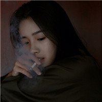 抽烟的女头像霸气十足 抽烟美女图片霸气头像