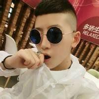 网络流行头像男生-社会的头像男生