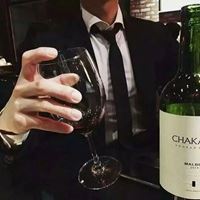 男士头像成熟霸气的 西装（成熟男气质穿西装头像）