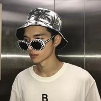 戴墨镜帅哥头像 帅哥头像