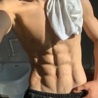 的男头像 男生腹肌头像帅气撩人不像网图