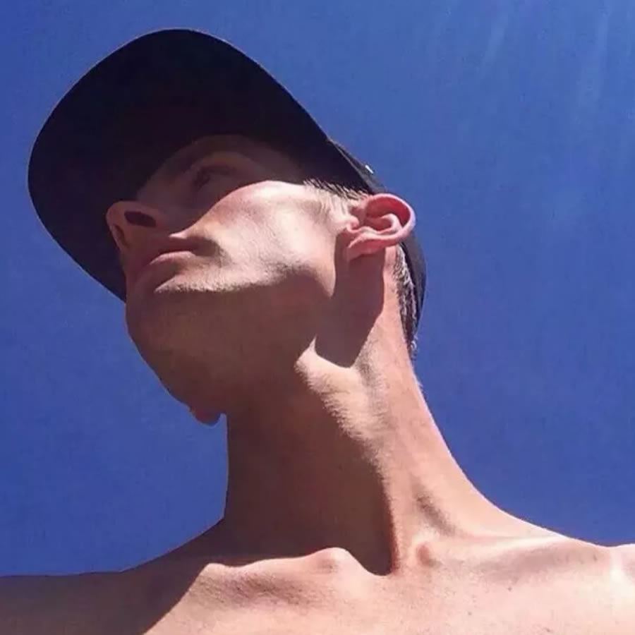 男生头像冷酷霸气图片