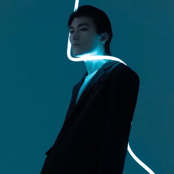 2022超稀有男生头像图片