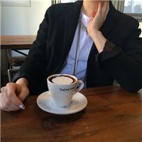 很随意的欧美范儿女生头像图片