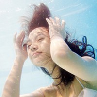 水下为主题的唯美意境女生头像