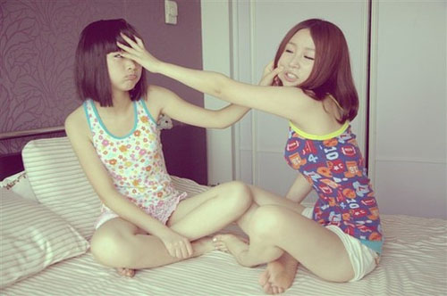 可爱女生死党密友姐妹照