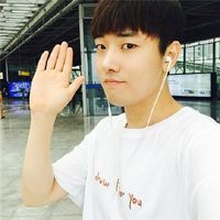 个性潮男帅气陌陌头像