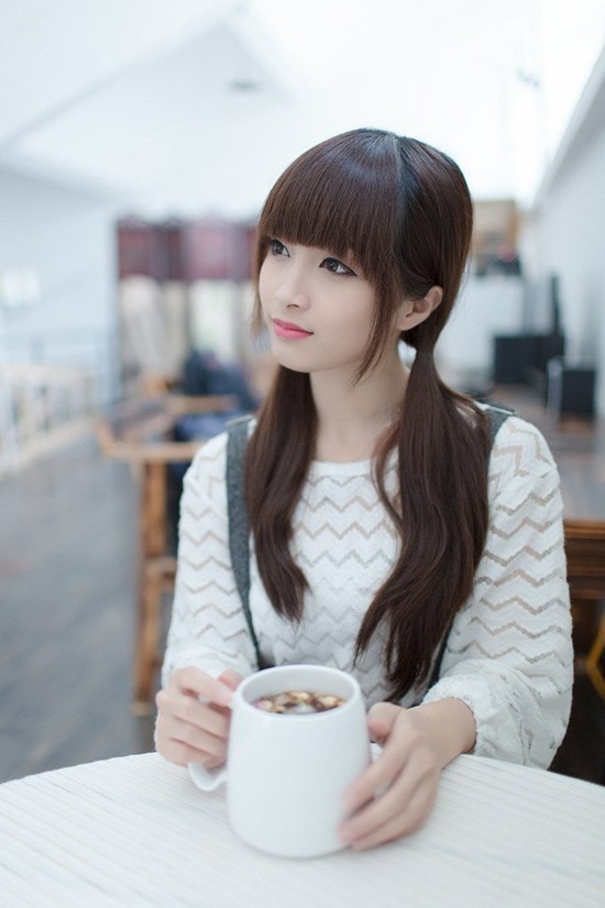 清纯安静文艺美女图片