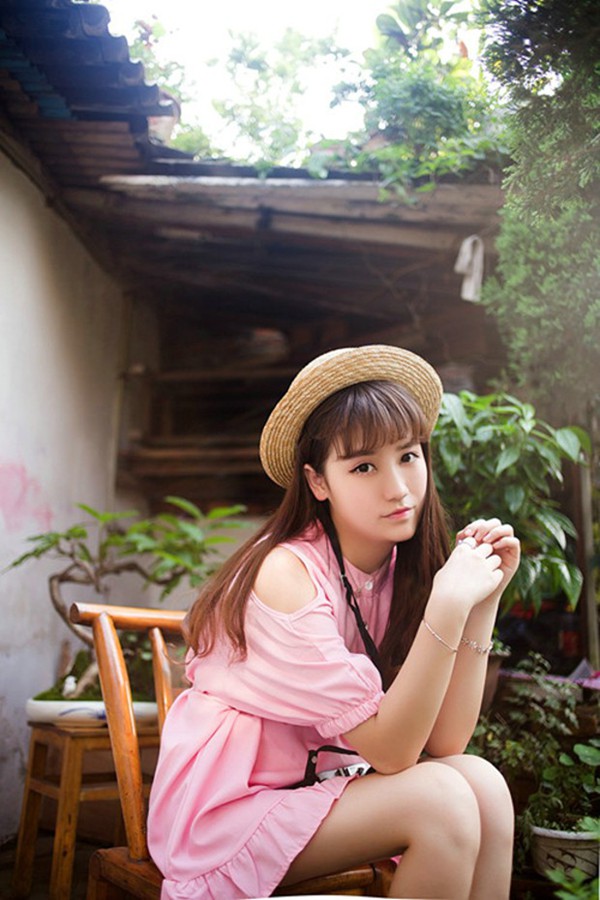 夏日小清新文艺女生图片