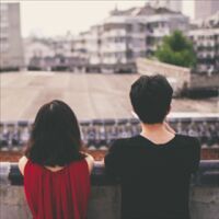 一男一女左右一对情侣头像