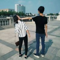 一男一女左右一对情侣头像