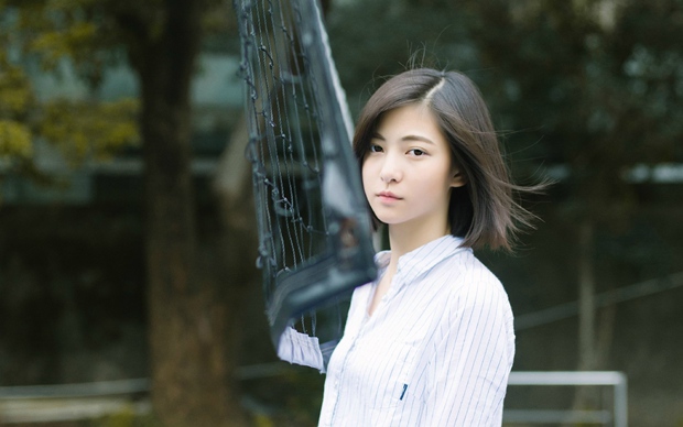 可爱中短发文艺女生图片