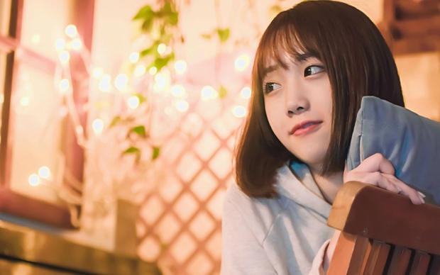 可爱温暖短发萌妹子图片