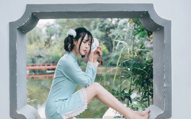 古装可爱美女花园照片