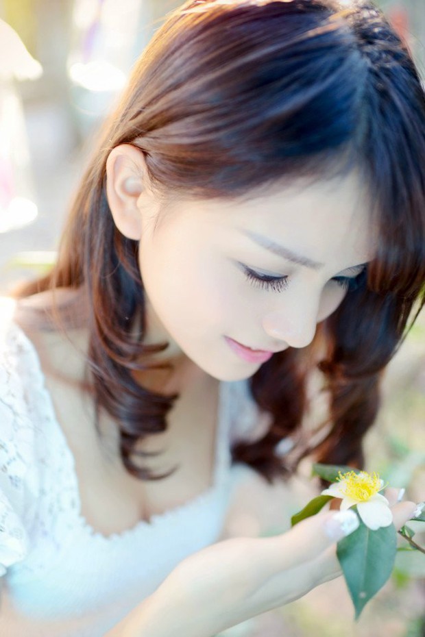 小清新文艺女生森林唯美图片