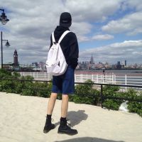 最新男生帅哥伤感背影头像