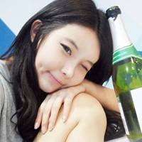 可爱美女自拍照片微信头像